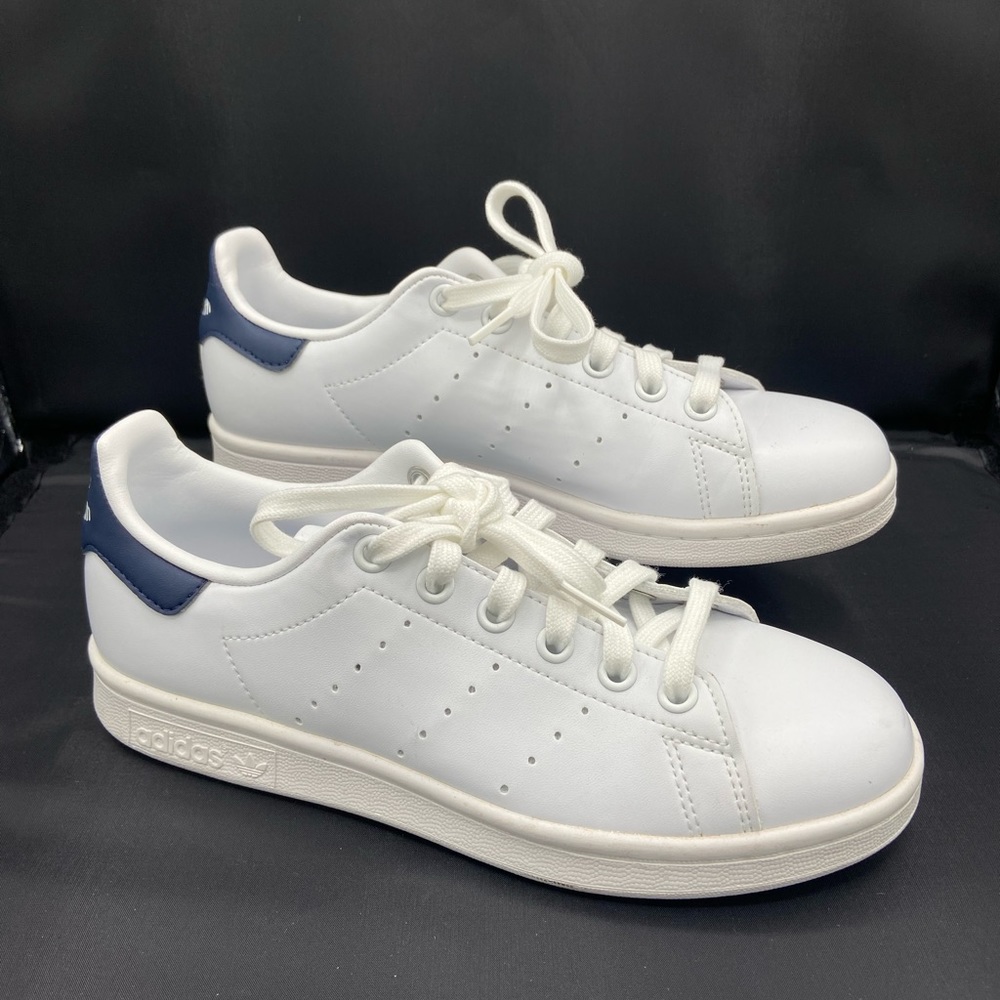 Adidas Stan Smith Women’s Shoe Sneakers. Size US 5.5